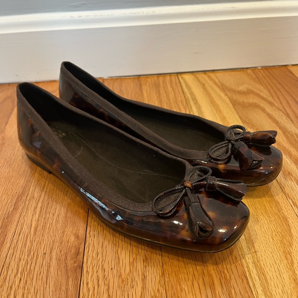Stuart Weitzman Tortoise Shell Flats - image 1